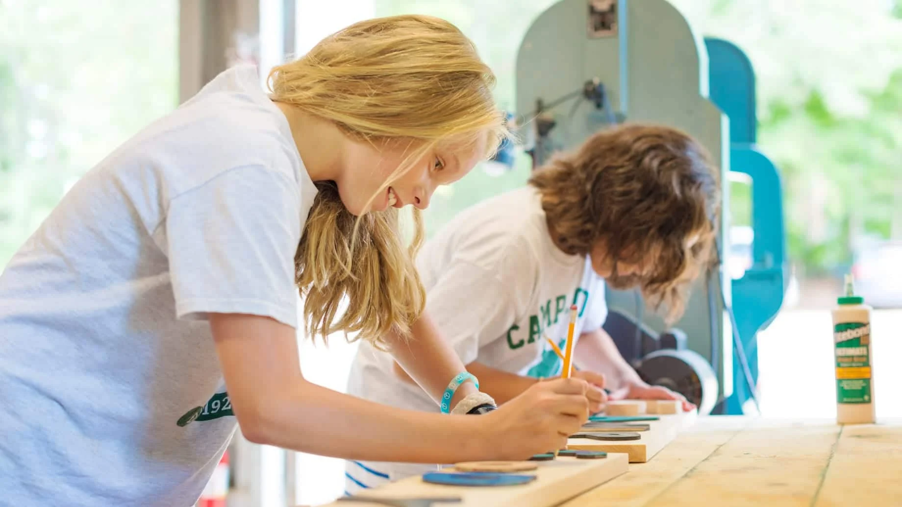 girl campers painting