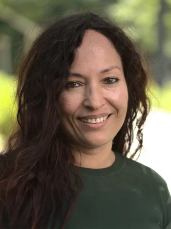 leo cortes headshot.